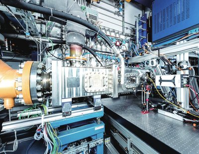 德国宇航中心首次在透明燃烧室内进行飞机发动机运行条件下的氢燃烧试验